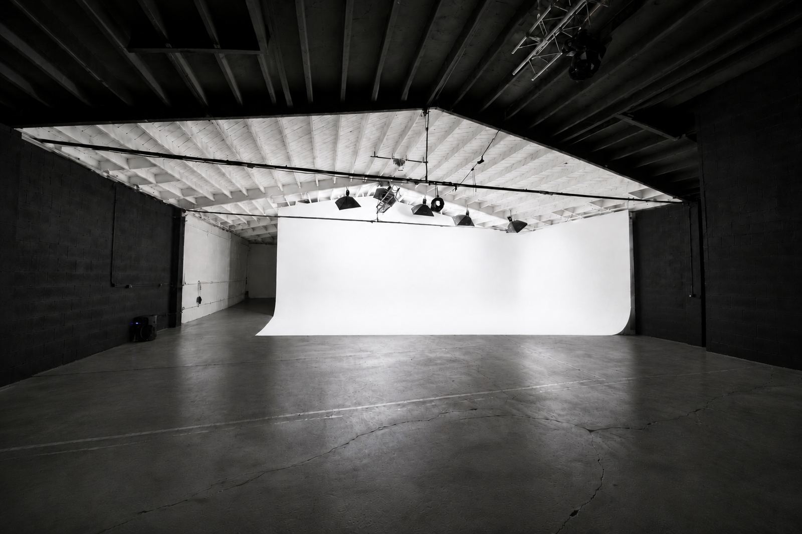 Moonlight cyclorama, blank white